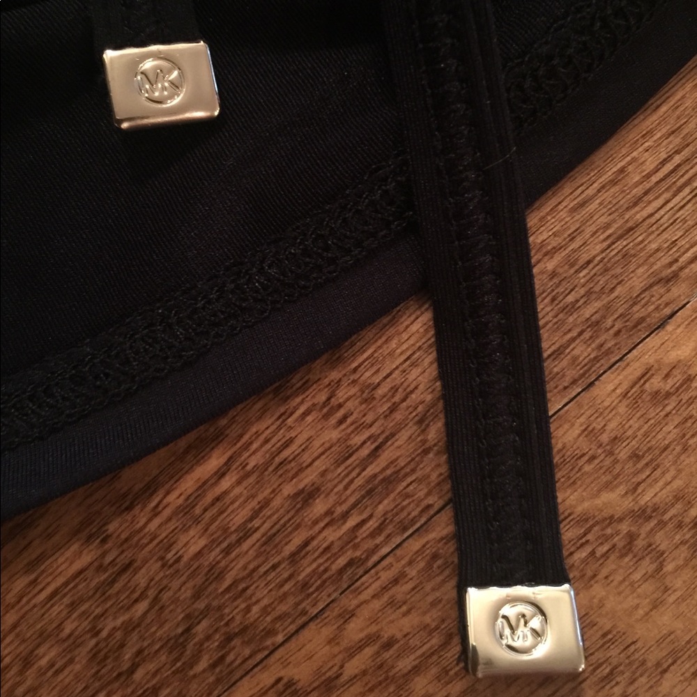 Michael Kors Cruise 2019 deep V neck swim top XS - Picture 9 of 9